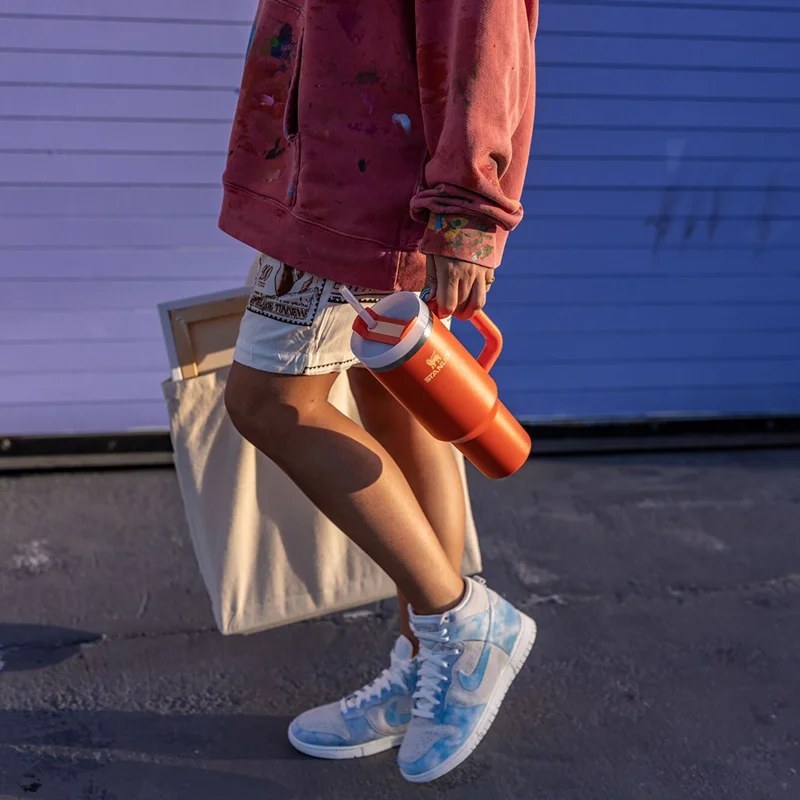 ماگ استنلی Quencher H2.O دسته دار 1.18 لیتر وارداتی 7 ماگ استنلی Quencher H2.O دسته دار 1.18 لیتر وارداتی - تصویر 7